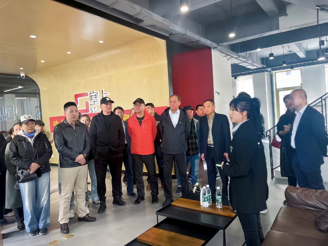 北京視協副主席、東城影視家協會主席、著名演員張光北等一行嘉賓蒞臨塞上公司考察